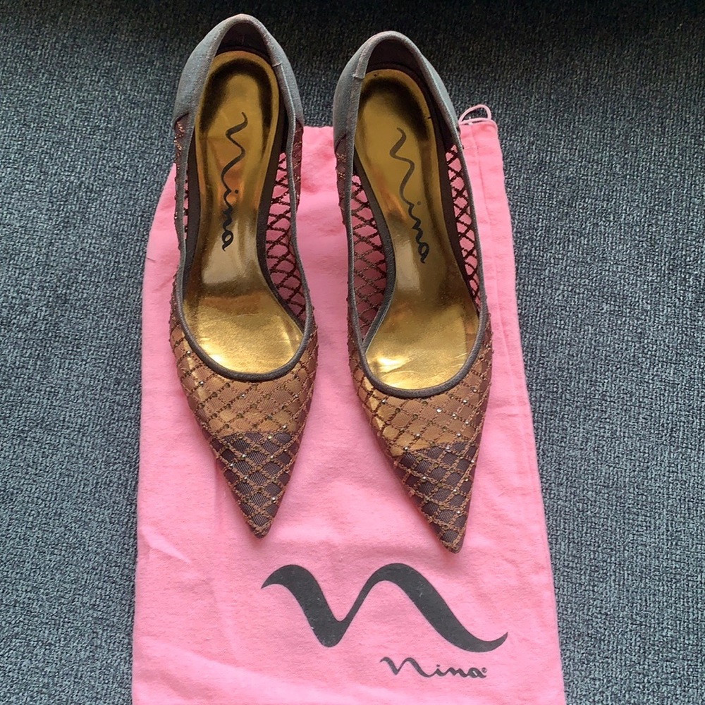 Nina leather mesh pumps